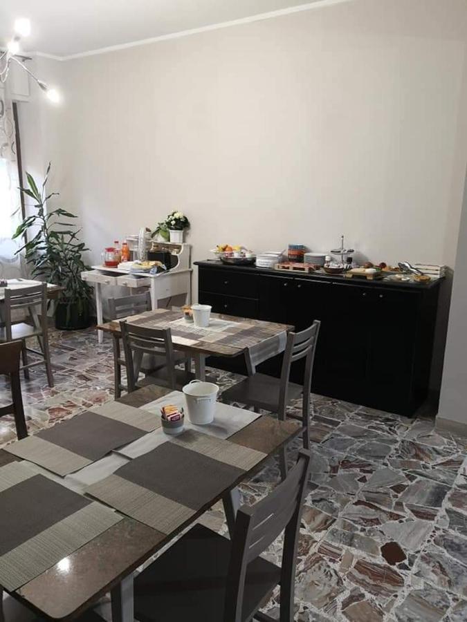 Hotel Doc Канелли Экстерьер фото